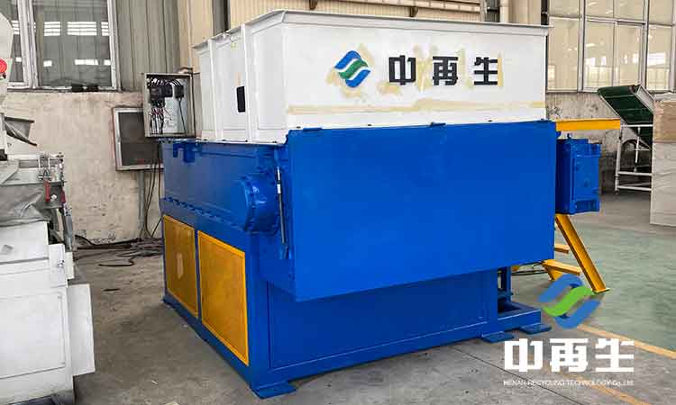 撕碎機為廢料預(yù)處理設(shè)備，打開了一個新的篇章